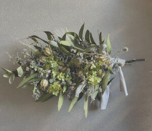 アナベルとユーカリのスワッグ ドライフラワー スワッグ ブーケ ドライフラワーオーダー セミオーダー